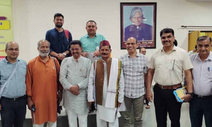 डेमोग्रॉफी बदलाव से सुरक्षा की दृष्टि से सजग होने की जरूरत : बजाज