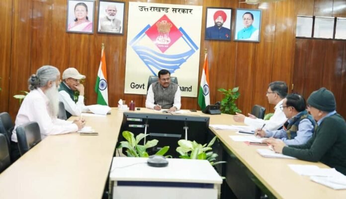 मुख्यमंत्री घोषणाओं की प्रोएक्टिव निगरानी करें अधिकारी- मुख्य सचिव