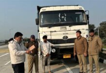 आरटीओ ने चलाया अभियान, कई वाहन किये सीज, कईयों का किया चालान