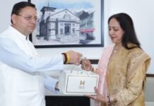 दिल्ली में सीएम धामी से मिलीं सांसद व अभिनेत्री हेमा मालिनी…